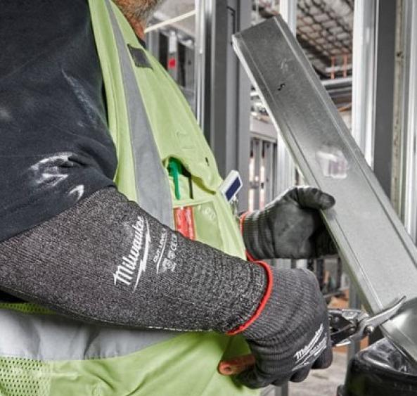 Нарукавники защитные Milwaukee Cut level 5/Е, 45см