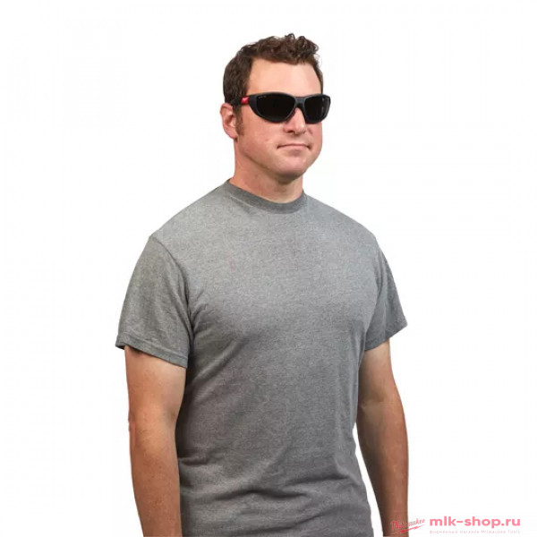 Очки защитные Milwaukee PREMIUM затемненные, поляризованные