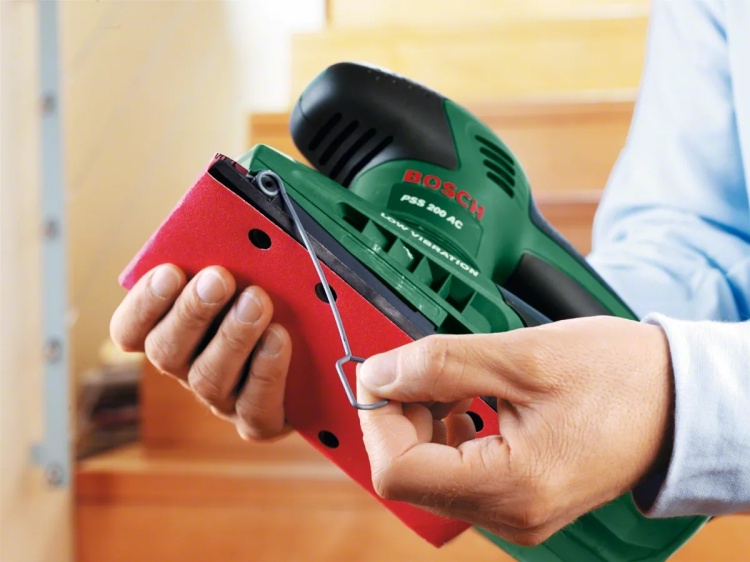 Вибрационная шлифмашина Bosch PSS 200 AC