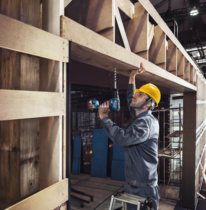 Аккумуляторный шуруповерт Bosch GSR 18V-50