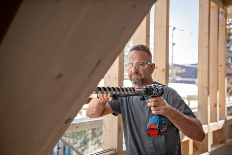 Дрель-шуруповерт GSR 18V-150 C +2PC 18V 8Ah BOSCH