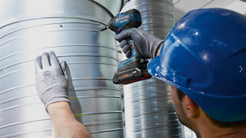  Аккумуляторный ударный гайковёрт GDR 18V-200 C Professional + набор бит 