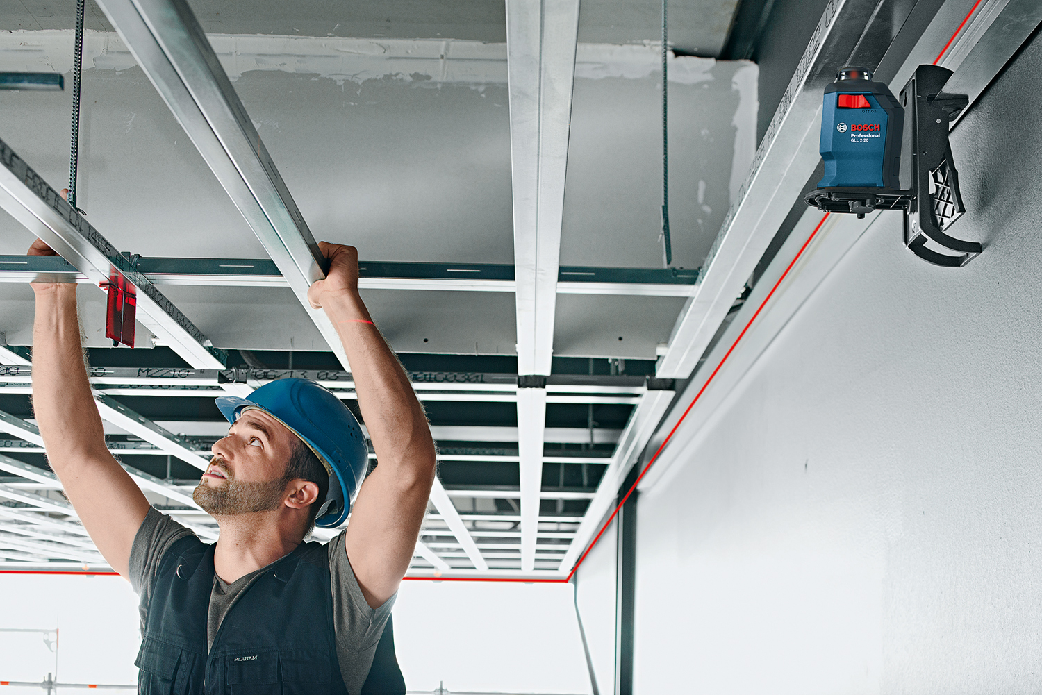 Линейный лазерный нивелир GLL 2-20 Professional 