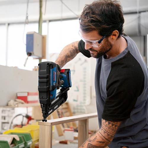 Пистолет гвоздезабивной GNH 18V-64 M BOSCH