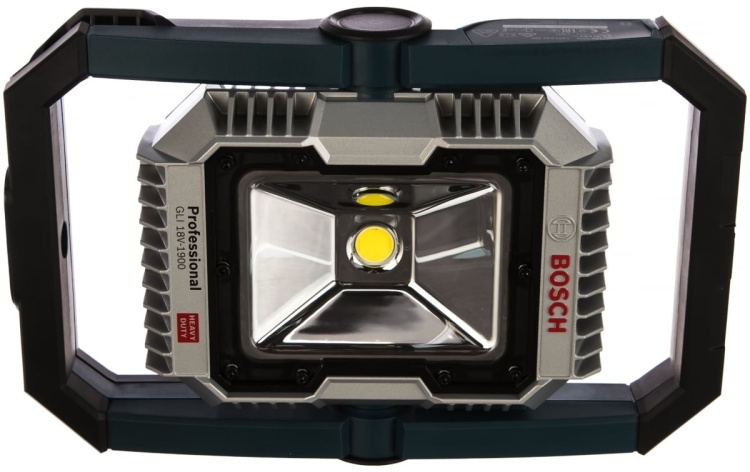 Аккумуляторный прожектор BOSCH GLI 18V-1900 без ЗУ и АКБ