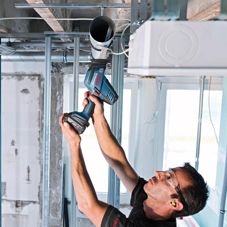 Аккумуляторная ножовка GSA 18 V-LI C Professional БЕЗ АКБ