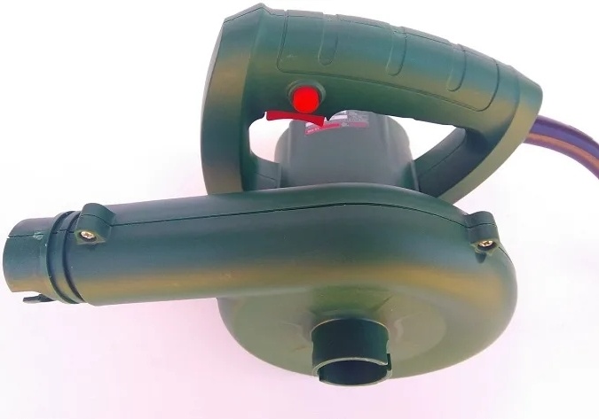 Воздуходув электрический DWT LS-550