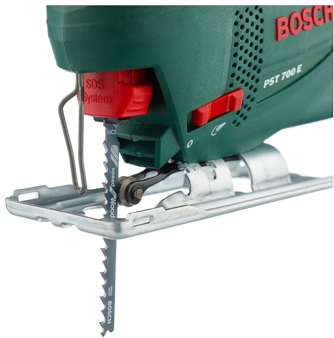 Лобзик Bosch PST 700 E