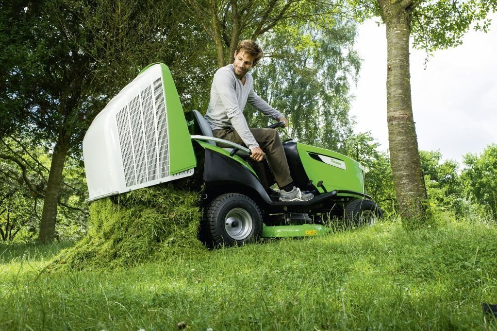 Трактор-газонокосилка VIKING MT 6112 C