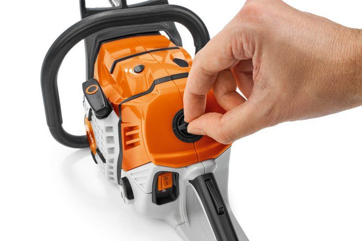 Игрушечная пила на батарейках в стиле STIHL MS 500i