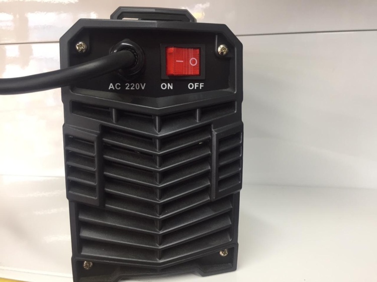 Magnetta, MMA-250, Инверторный сварочный аппарат