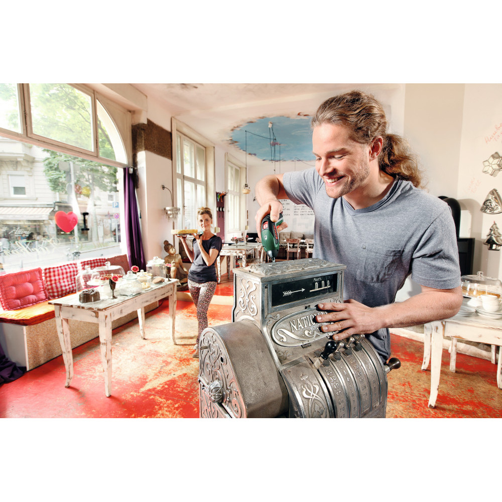 Отвёртка аккумуляторная Bosch IXO