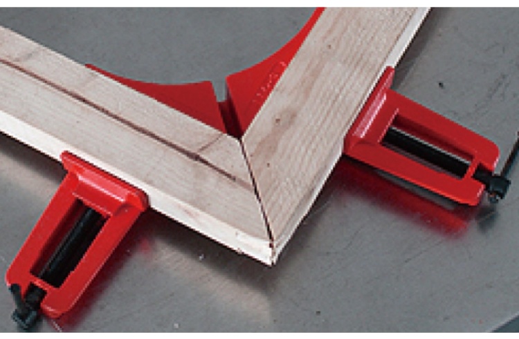 Струбцина угловая DLT