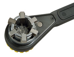 72123 STHT0 STANLEY Ключ универсальный DYNAGRIP с храповым механизмом