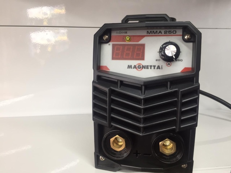 Magnetta, MMA-250, Инверторный сварочный аппарат