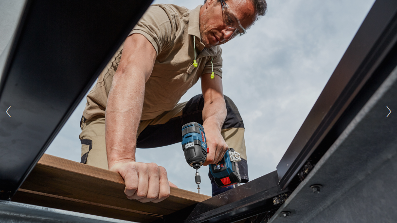  Аккумуляторный ударный гайковёрт GDR 18V-200 C Professional + набор бит 