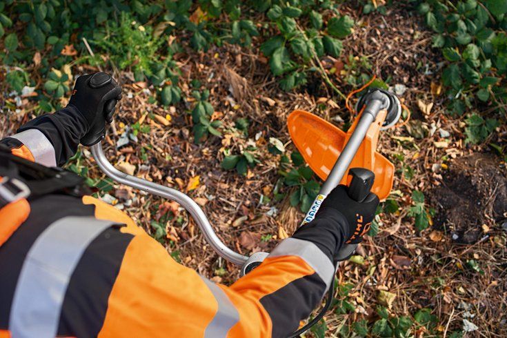FS 561 C-EM - STIHL