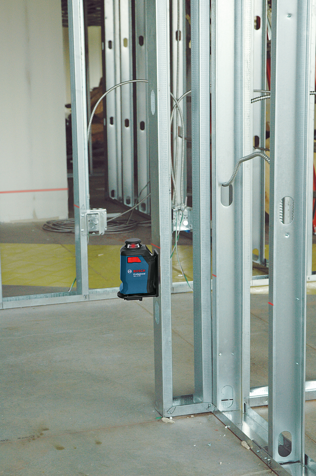 Линейный лазерный нивелир GLL 2-20 Professional 